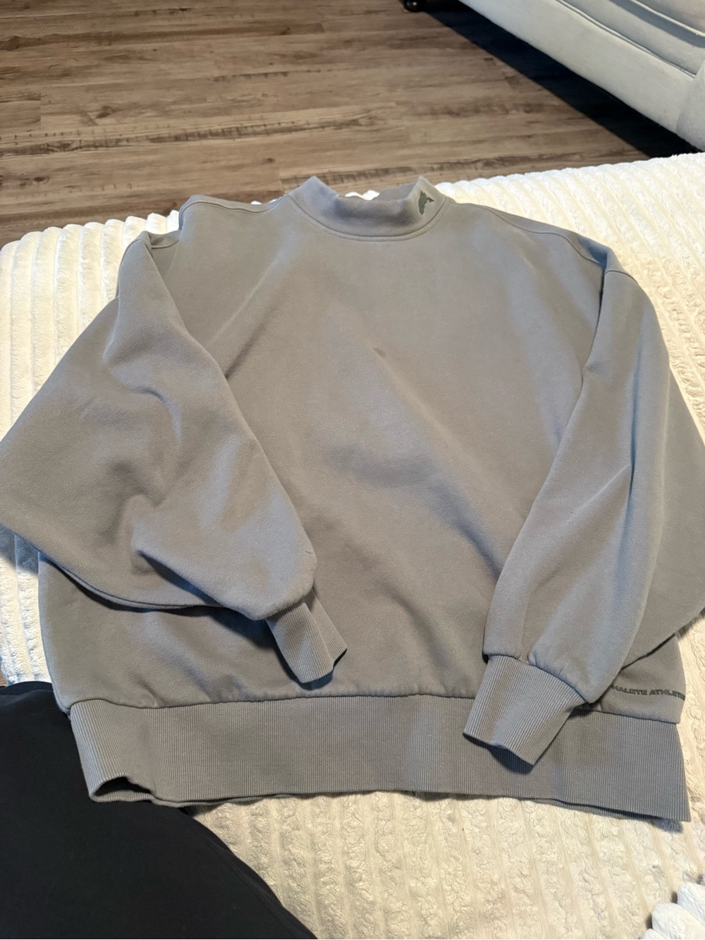 Alphalete Men's Crewneck Sweater - Light Gray